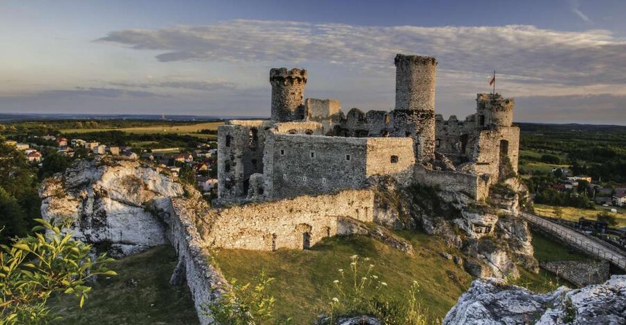 From Krakow: Trail of the Eagles’ Nests Day Tour - Korzkiew Castle: the first taste of the “eagle nests” feel