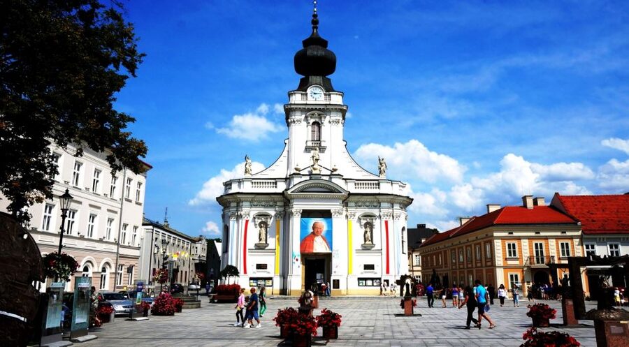 From Krakow: Wadowice & Sanctuary of Divine Mercy Tour - Lunch and meals: what’s included and what’s on you