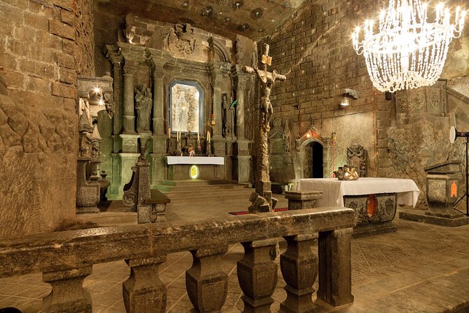 From Krakow: Wieliczka Salt Mine Group Transfer and Tour Options - Why Wieliczka feels special even when it’s crowded