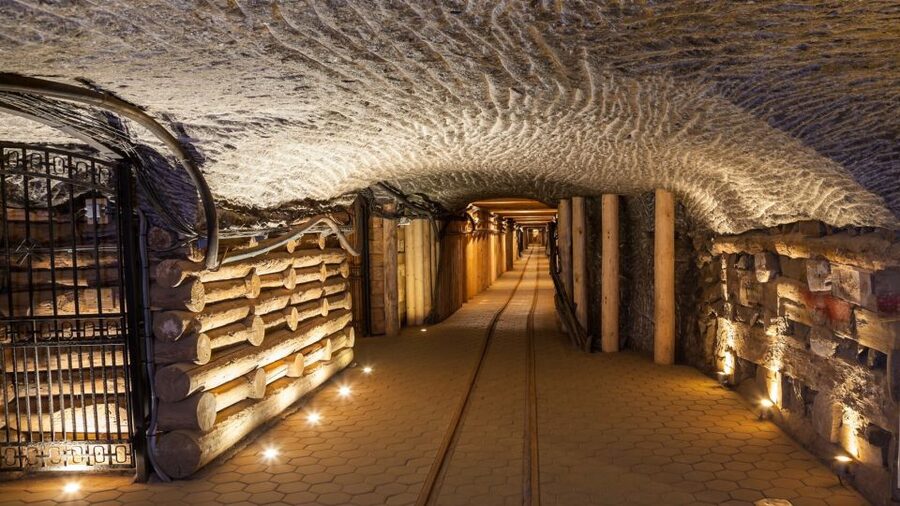From Krakow: Wieliczka Salt Mine Half-Day Trip with Pickup - Quick hits
