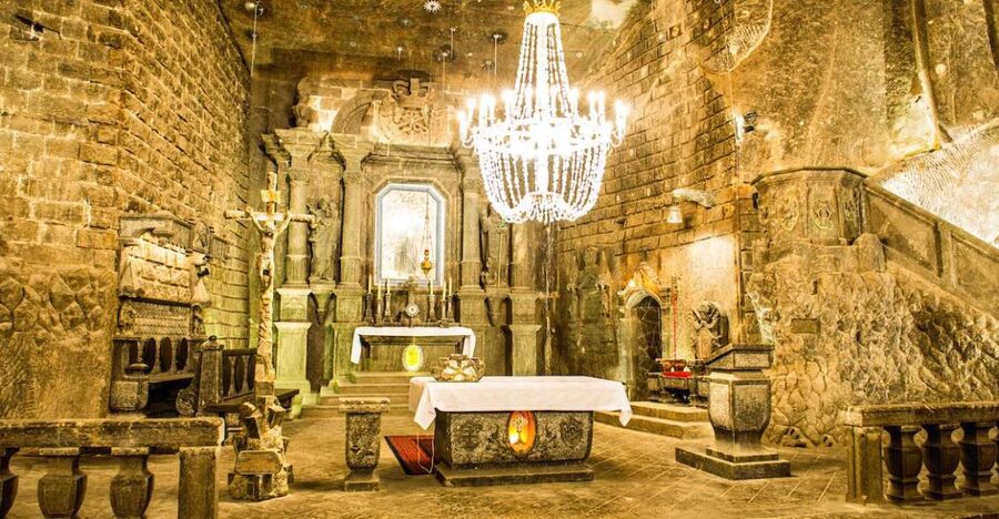 From Krakow: Wieliczka Salt Mine Tour with Guide - The descent and 800 steps: what that really means for your body