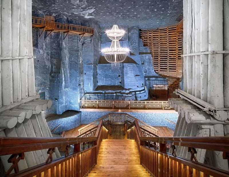 From Krakow: Wieliczka Salt Mine Tour With Private Car - Underground lakes and the St. Kinga chapel carved from salt