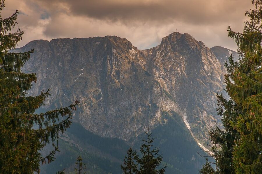 From Krakow: Zakopane and Dunajec River Rafting Tour - Zakopane Time: Krupowki Street, Highlander Villages, and Wooden Chapels