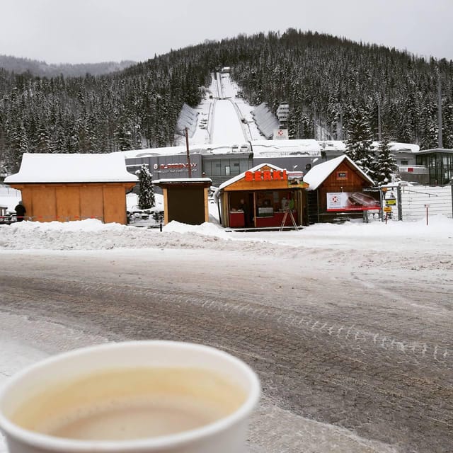 From Krakow: Zakopane Day Trip with Funicular & Food Tasting - Cheese and drink tasting: more than a snack stop
