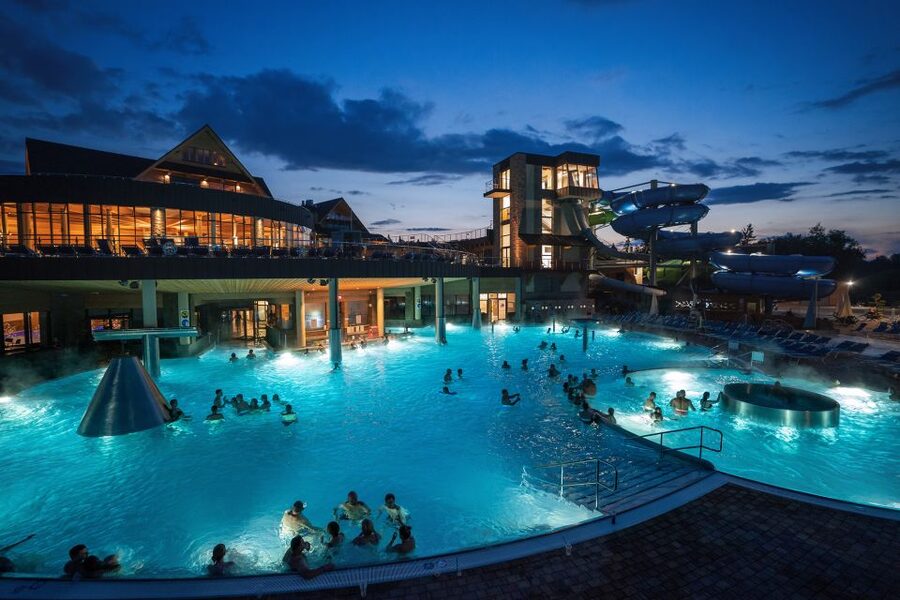 From Zakopane: Chocholow Thermal Baths with Hotel Transfers - Getting into Chochołowskie: skip-the-line, then settle in
