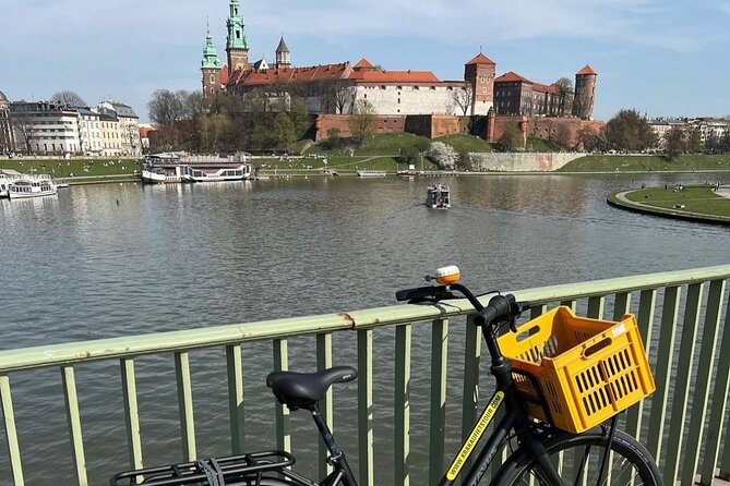 Full Bike Tour - the Old Town, Jewish Qtr & the Ghetto NEW BIKES - The Best Bike Lanes Moment: Panoramic Views Without the Stress