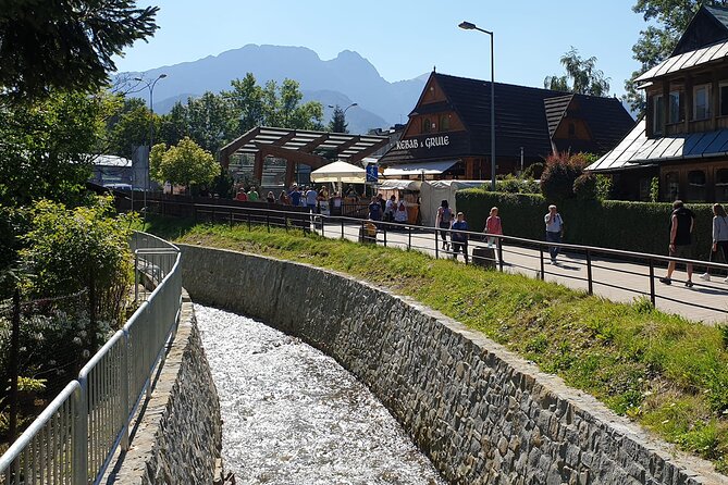 Full-Day Private Tour of Slovakia Treetop Walk and Zakopane - Price and value: what $229.52 buys (and what it doesn’t)