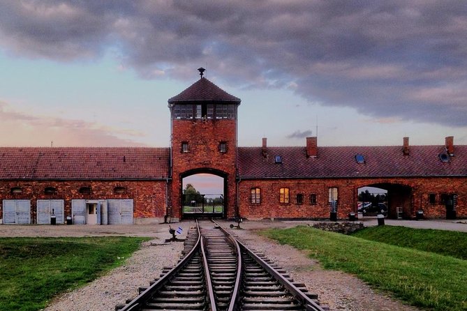 Full-Day Tour of Auschwitz and Wieliczka Salt Mine from Krakow - Wieliczka Salt Mine: A Guided Descent That Feels Like a Different World