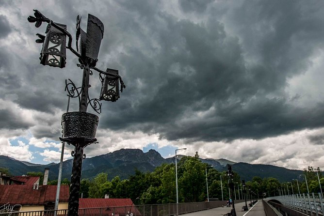 Full-Day Zakopane and Slovakia Treetop Walk From Krakow - The crossover to Slovakia, then onward: keeping your day on track