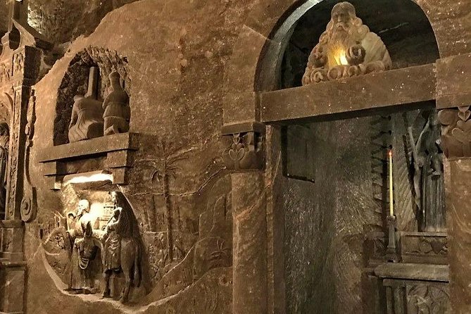 Guided Tour from Krakow to Salt Mine Wieliczka with hotel pick up - Entering Wieliczka: headphones, pacing, and the stair reality