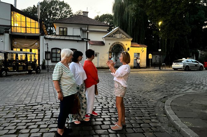 Jewish Krakow Private Tour. Personalities, Art and Food - How the Guide Links Religious Art, Street Art, and People