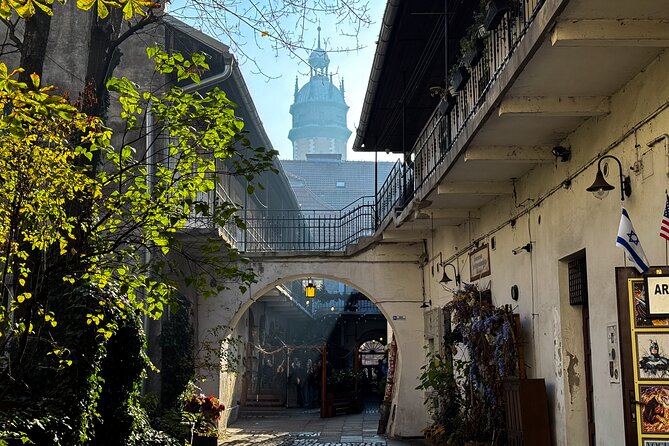Jewish Quarter and Schindler's Factory Guided Tour in Krakow - Tempel Synagogue: active Jewish life, not just a museum mood