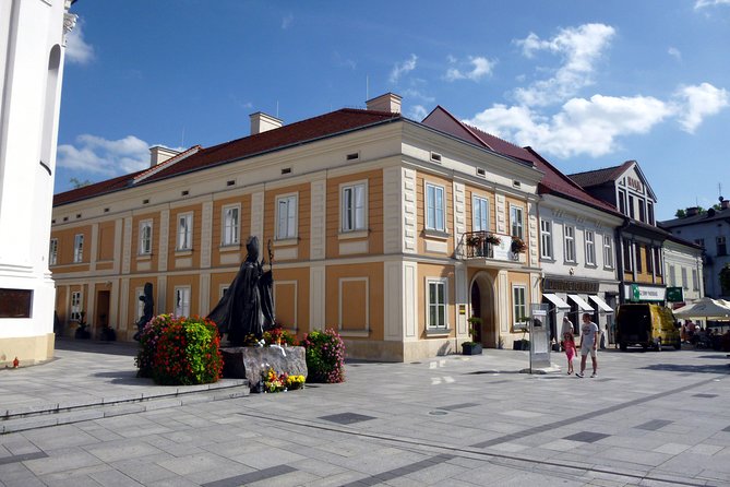 John Paul II Route Guided Tour With Private Transport - Kalwaria Zebrzydowska Sanctuary: The UNESCO Calvary Hill Stop