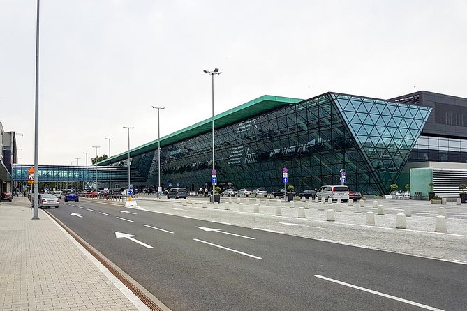 Katowice Airport Krakow Private Transfer, Private Driver Service - Door-to-door to Krakow: what you actually get in the ride