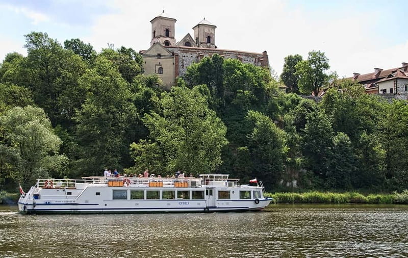 Krakow: 4,5-hours Sightseeing Cruise to Tyniec - Tyniec: your one-hour Abbey-focused break