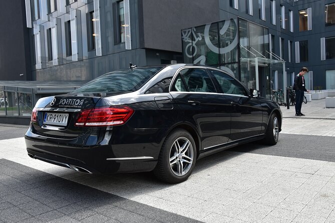 Krakow Airport Arrival Transfer - Your ride: cars and minivans, with luggage space and comfort