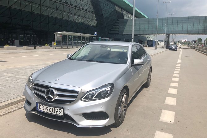 Krakow Airport-City Center and Back -private 2 ways transfer - Key things to know before you book