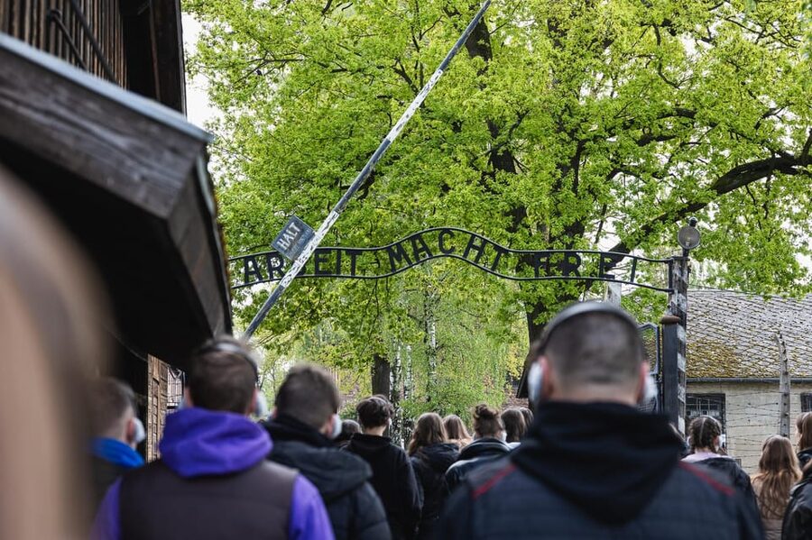 Krakow Auschwitz-Birkenau Memorial Guided Tour Meeting Point - Priority entry at Auschwitz-Birkenau: what it really buys you