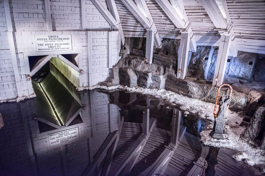 Krakow: Auschwitz-Birkenau & Wieliczka Salt Mine Day Tour - Price and value: why $142 can make sense on a long day