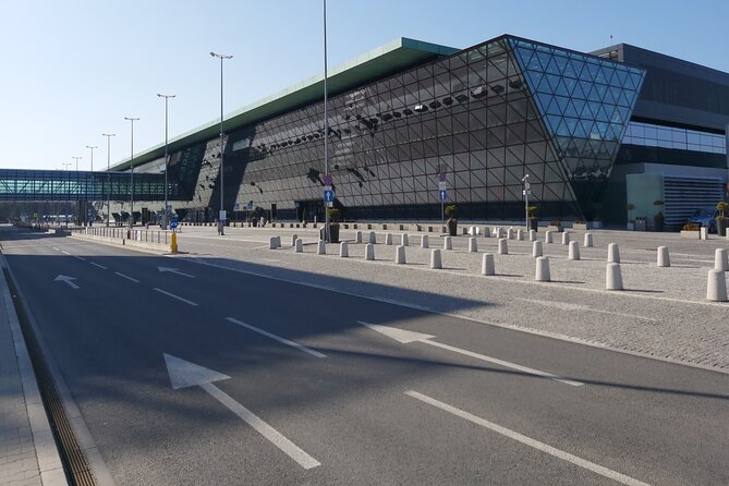 Kraków Balice Airport Transfer: Private One Way - Key Points You’ll Care About