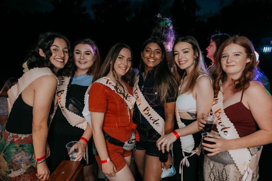 Krakow: Boat Party with Unlimited Drinks - The open bar: the drinks list and how to pace it