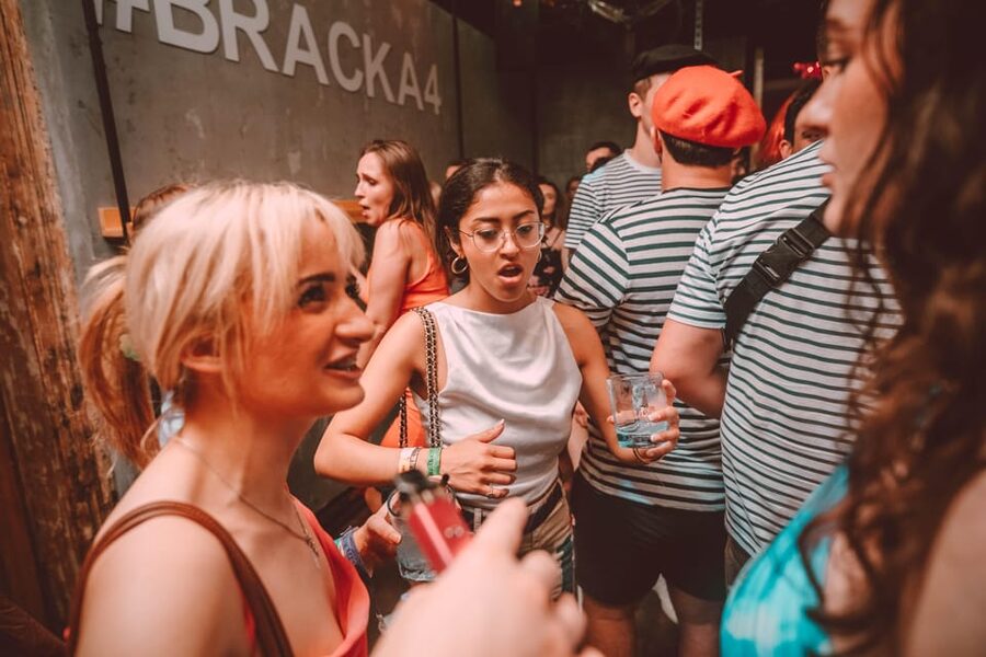 Krakow: Bottomless Brunch with 3-Course Meal and Drinks - Where the Bottomless Brunch Starts in Krakow (Klub Społem Deluxe)