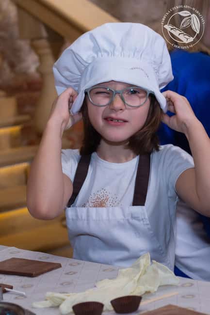 Krakow: Chocolate Workshop - What you actually make: pralines, drawings, and written chocolate