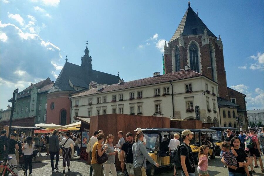 Krakow: City Golf Cart Tour and Schindler's Factory Museum - Inside Schindler’s Enamel Factory Museum: How the Guide Makes It Matter