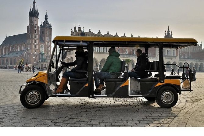 Krakow City Sightseeing by Electric Car - St. Mary’s Church: The Bugle Call and the Art Above You