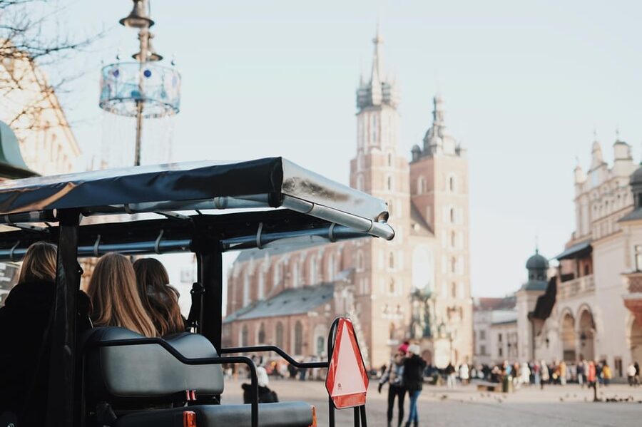 Krakow: City Sightseeing Tour by Golf Cart - Key highlights worth your attention