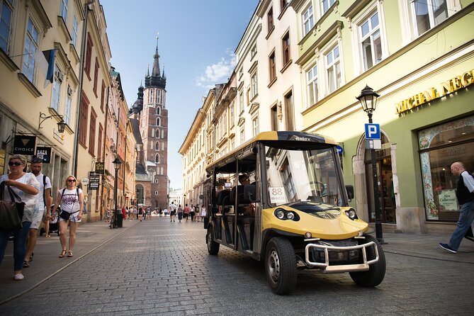 Krakow City Tour By Electric Car - Full Tour - Complete 3 District Excursion - Rynek Glówny and the Old Town center: where your bearings click