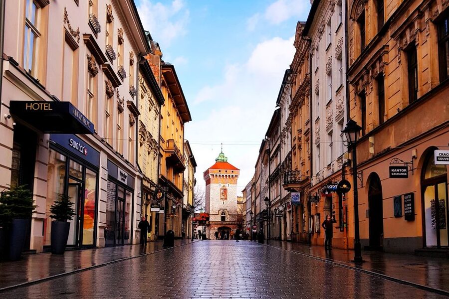 Krakow: City Tour by Electric Golf Cart - Podgórze and Ghetto Heroes Square: When the Tour Becomes a Lesson