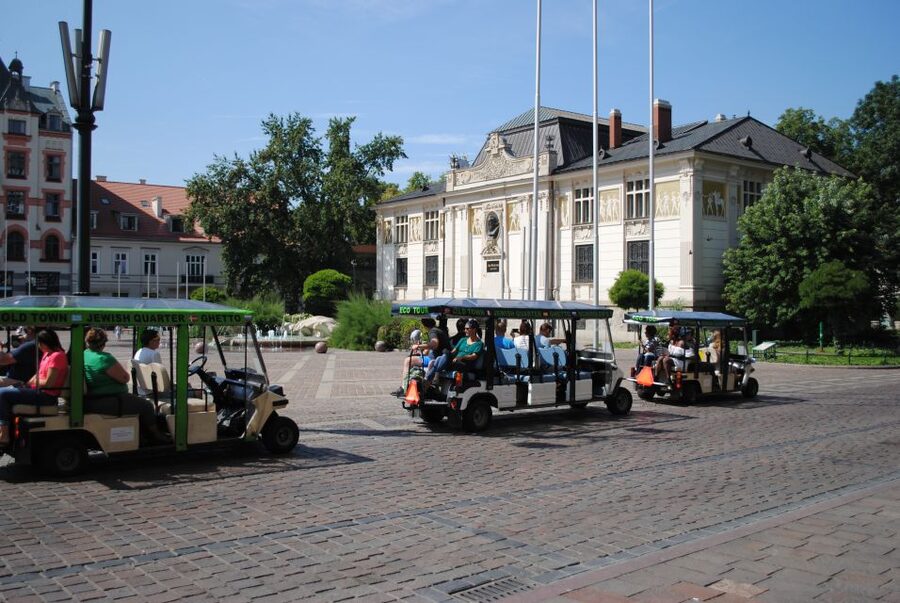 Krakow: City Tour by Golf Cart - Oskar Schindler’s Enamel Factory: a key landmark you’ll pass