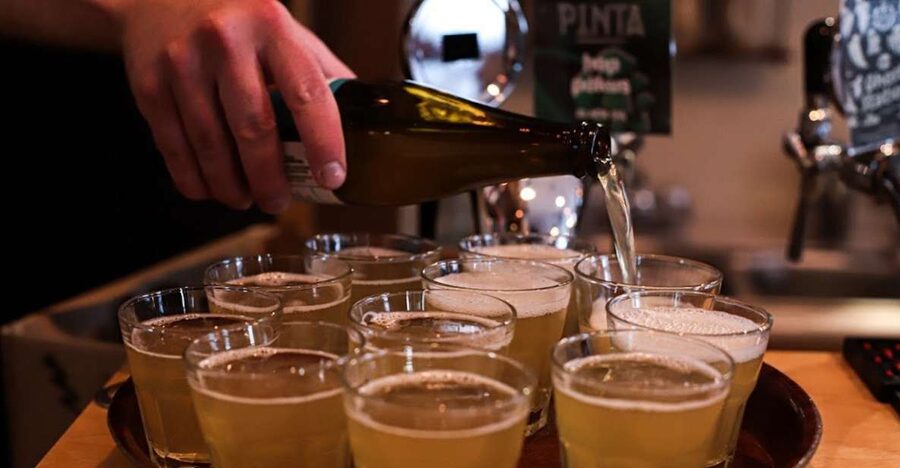 Krakow: Craft Beer Tasting City Walking Tour - The 150-minute flow: from Old Synagogue steps to multiple tastings