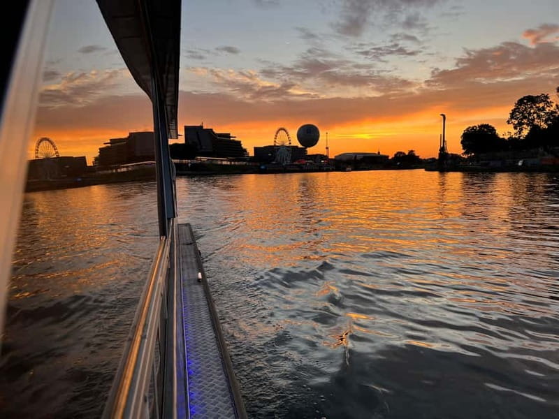 Krakow: Day or Night Vistula River Cruise with Audio Guide - Key things to know before you go