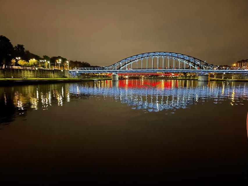 Krakow: Evening or Night Gondola Cruise - Kazimierz and the Podgórze shift: when the city changes tone