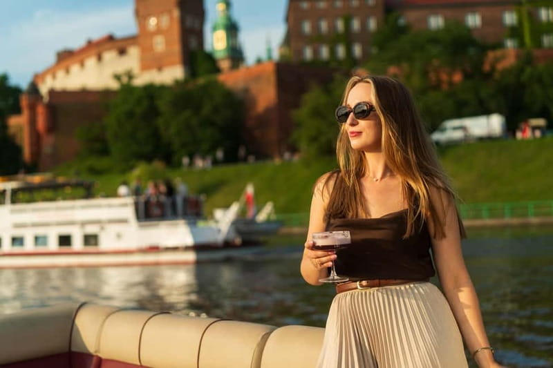 Krakow: Evening or Night Sightseeing Cruise - Why a 50-Minute Vistula Cruise Works at Night