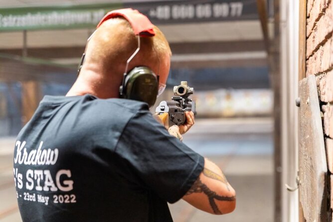 Krakow: Extreme Shooting Range with Hotel Pick-Up - Hotel Pickup in Krakow, Done Like a Real Plan