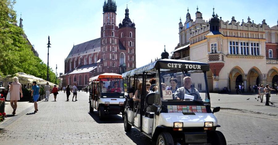 Krakow: Full Tour Regular 1.5h guided city tour by E-Cart - Starting at Matejko Square (Plac Jana Matejki 2): Your Easy Launch Point