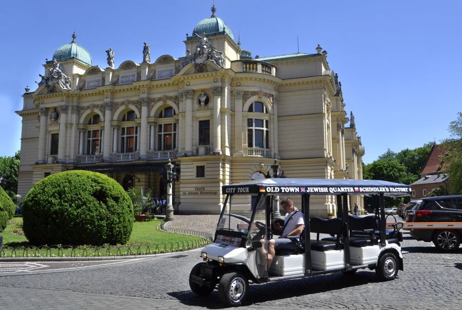 Krakow: Full Tour Regular 1.5h guided city tour by E-Cart - The Multilingual Audio Guide: Real Help, Not Background Noise