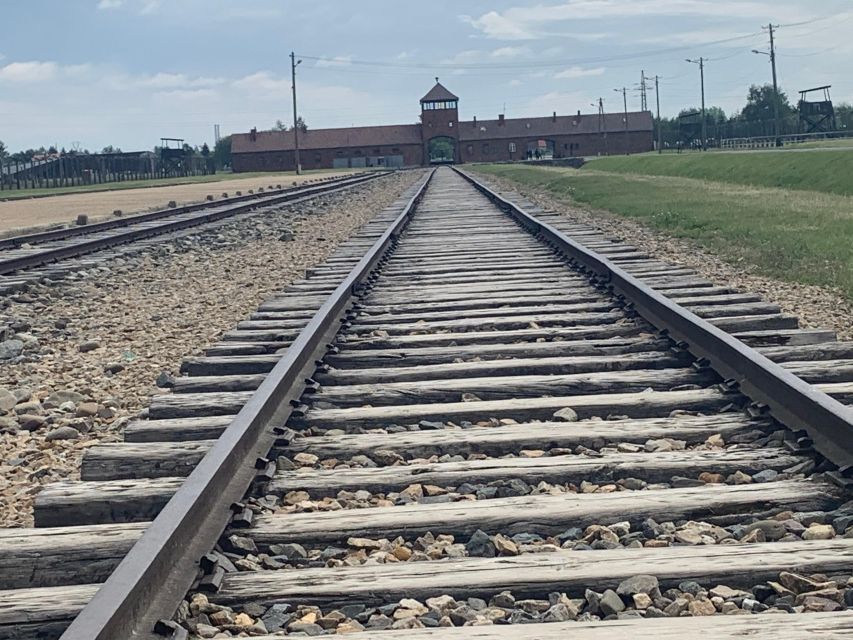 Krakow: Guided Auschwitz-Birkenau Tour - Minivan Transport - Group size and pacing: small van, larger museum flow