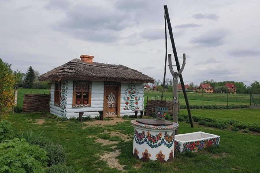 Krakow: Guided Day Tour of Zalipie Village & Museum Entry - Felicja Curylowa Homestead Museum: Folk Art With a Name