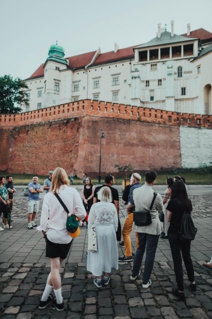 Krakow: Guided Old Town Tour - Wawel Royal Castle: what you’ll learn at the edge of royal power