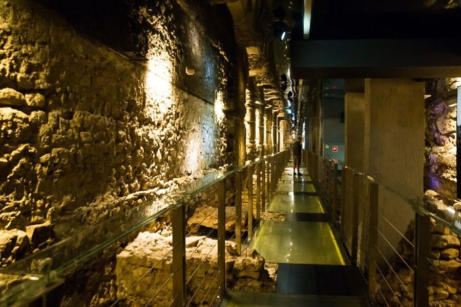 Krakow: Guided Tour of Rynek Underground - Rynek Underground: What You’re Actually Walking Into