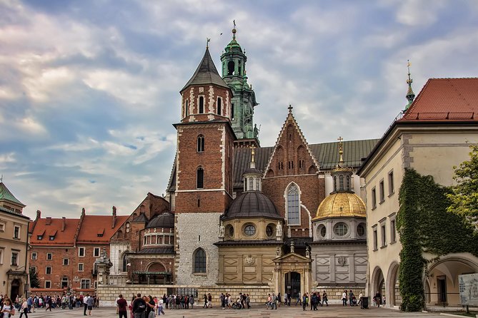 Krakow: Guided Tour of Wawel Castle & Cathedral - Wawel Royal Castle State Rooms: where the art turns into a story