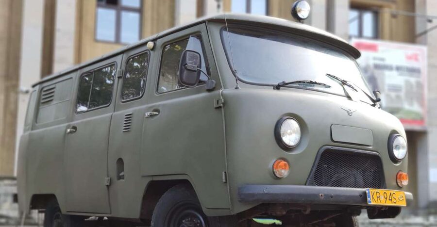 Krakow: Guided Tour to Nowa Huta on Commie Retro Van - The guided stops that make Nowa Huta click