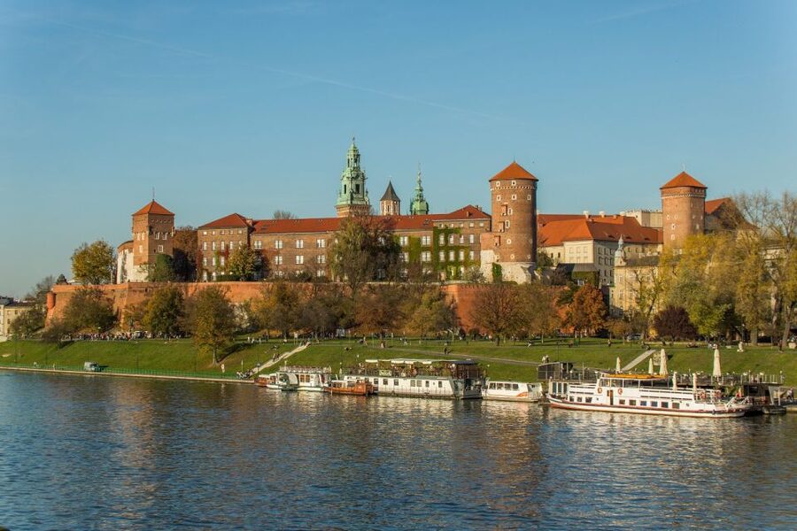 Krakow: Guided Wawel Tour, Lunch, and Vistula River Cruise - Key Things I’d Bet You’ll Care About