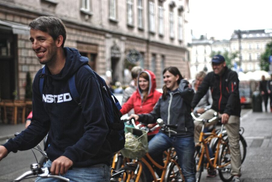 Krakow: Highlights of Krakow Bike Tour - Small Group - Starting with Old Town orientation: Market Square to Wawel area