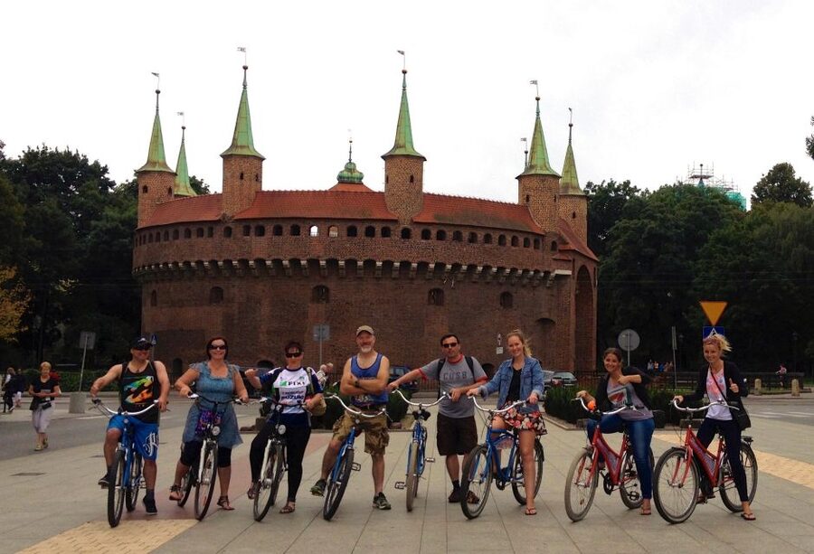 Krakow: Highlights of Krakow Bike Tour - Small Group - Podgórze and WWII sites: what you’re actually doing here