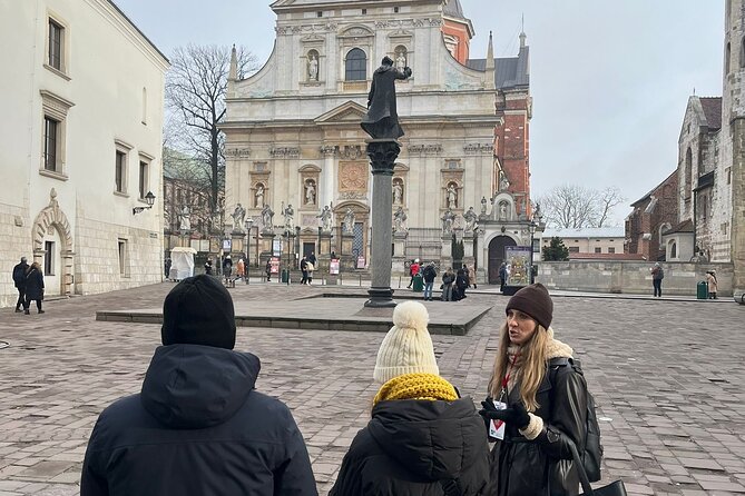Krakow Highlights Tour: Local Tips, Food Spots & Must-See Places - Sukiennice (Cloth Hall): history you can walk through